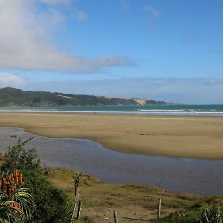 Gems Seaside Lodge อาฮิพารา ภายนอก รูปภาพ