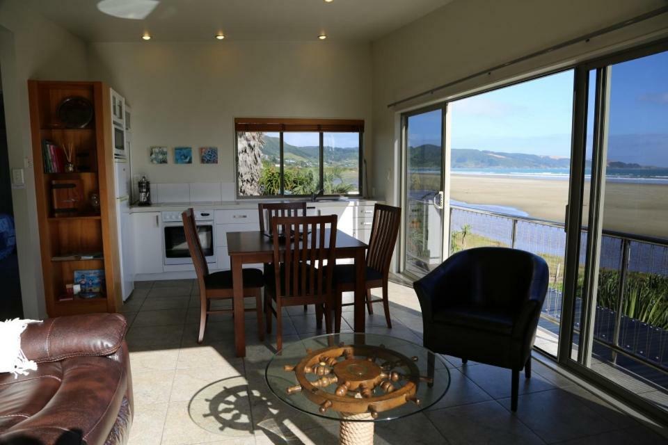 Gems Seaside Lodge อาฮิพารา ภายนอก รูปภาพ